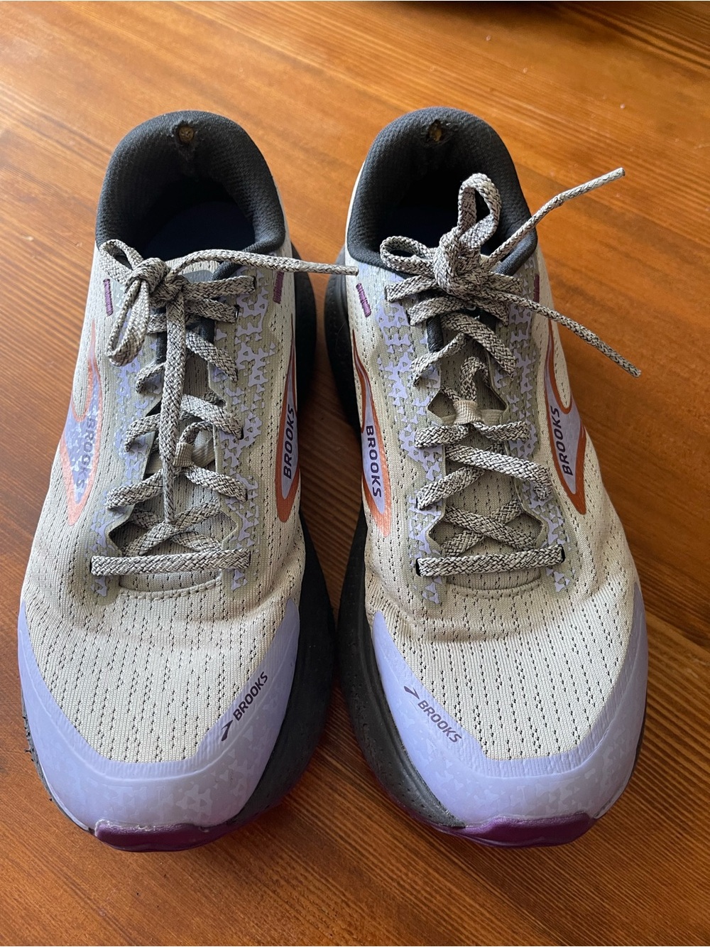 Brooks Divides 5 women’s tennis shoes